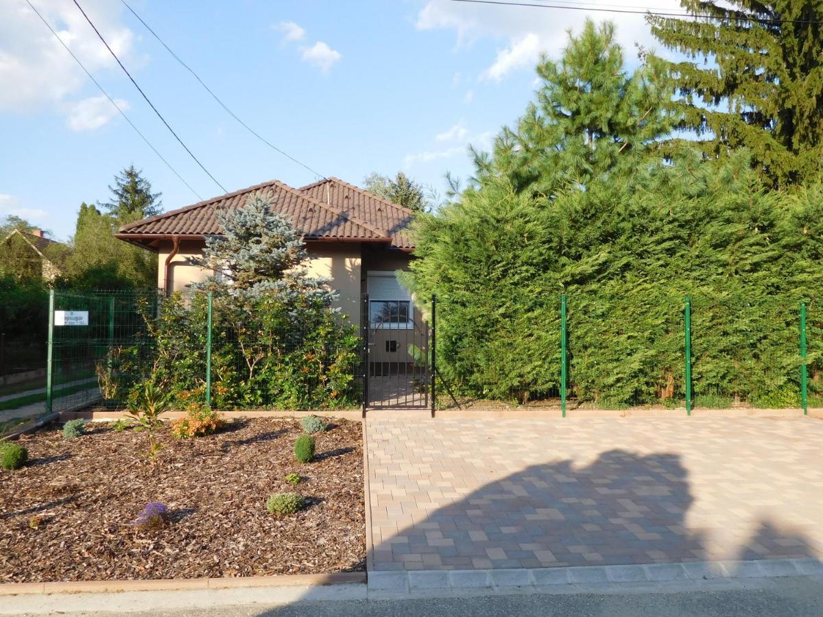 Golden Apartman Orosháza Exterior photo